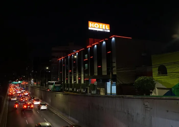Hotel Del Rey